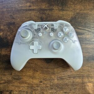 Wireless Xbox Controller - Phantom White Limited Edition